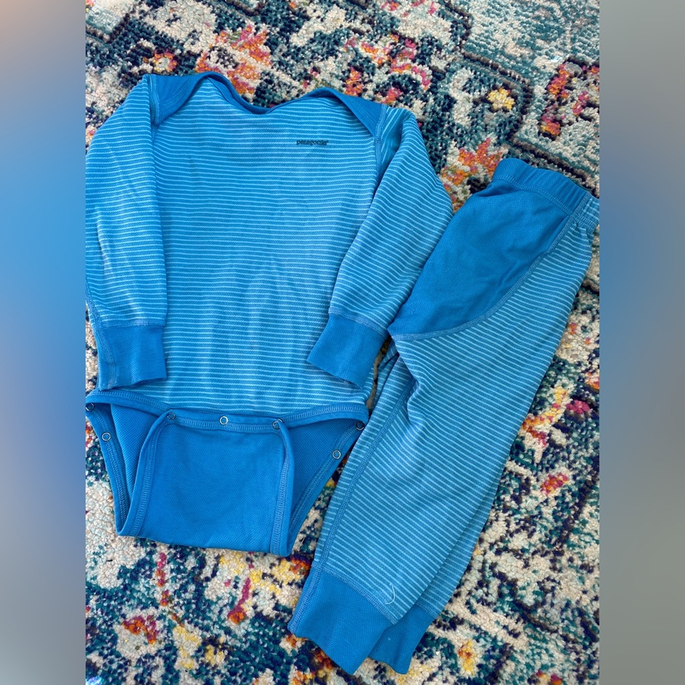 Patagonia Baby Capilene 3 Midweight Set Blue Toddler size 24 months